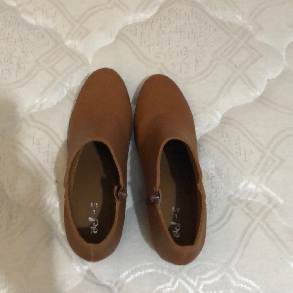 Brown ankle-high boots